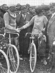 1307298212HuschkegratuliertSchmidt1922RuB